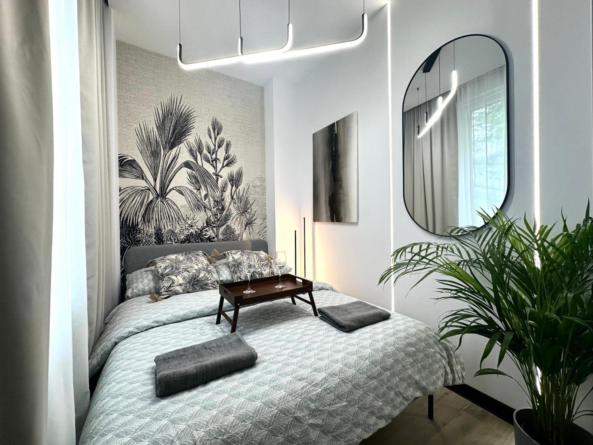 Szewska Apartment ~ 200M Main Square ~ Self Check-In 20H Вроцлав Стая снимка